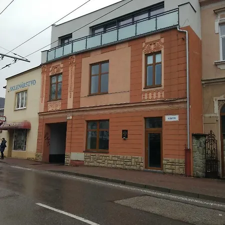 Kuzmanyho Centrum *